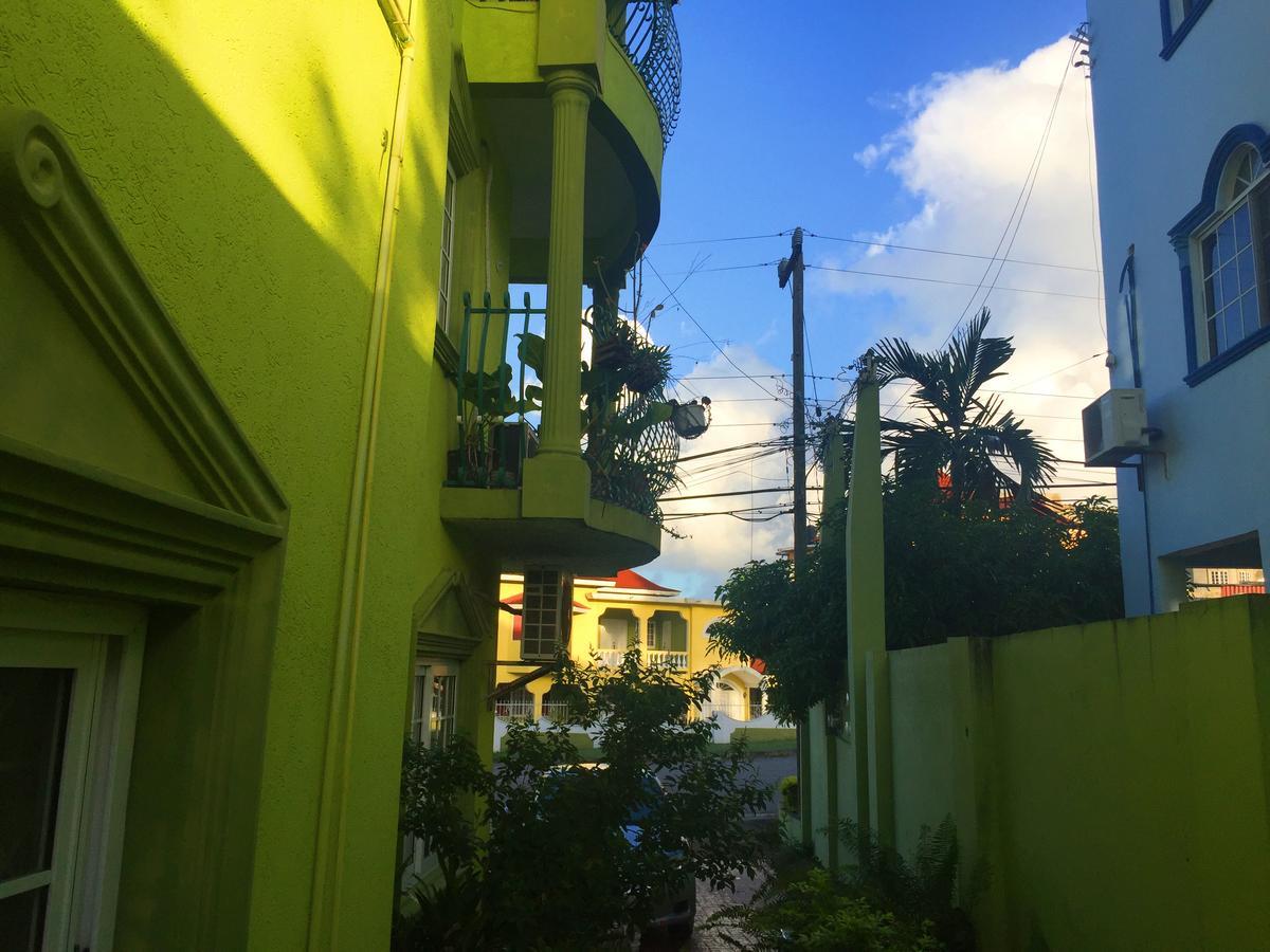 Yaad Hostel 蒙特哥贝 外观 照片